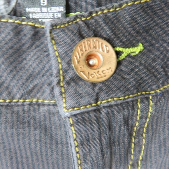 Volcom Skinny Jeans Black Brown Pinstripe Size 9 Straight Leg Logo - Picture 3 of 14